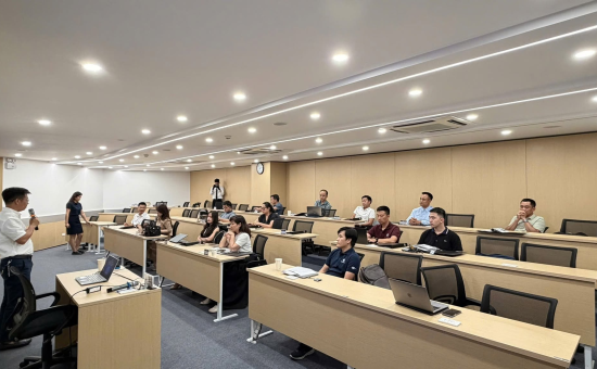 Team FPUB nối chuỗi quá cháy – AIS60HN chính thức khai giảng