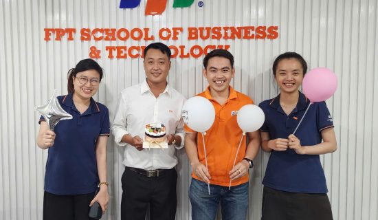 Sinh nhật đặc biệt– ngày đi làm đầu tiên tại FSB!