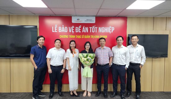 Điểm lại hành trình nỗ lực của học viên FSB, vỡ oà trong ngày bảo vệ đề án