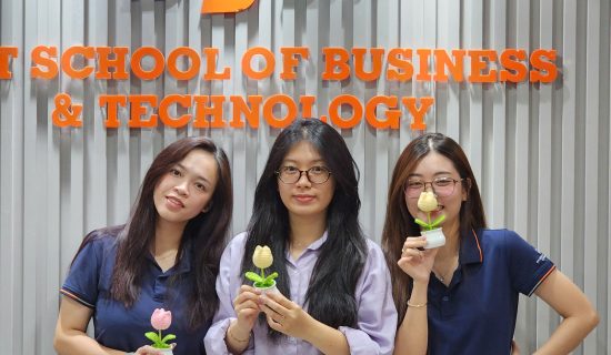 20/10 đến rồi – gửi thật nhiều yêu thương đến “một nửa rạng rỡ” của nhà FSB!