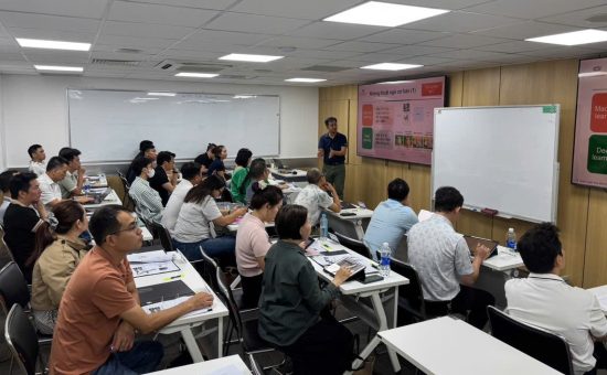 FPub ghi dấu cuối tuần rực lửa với 3 chương trình khai giảng liên tiếp