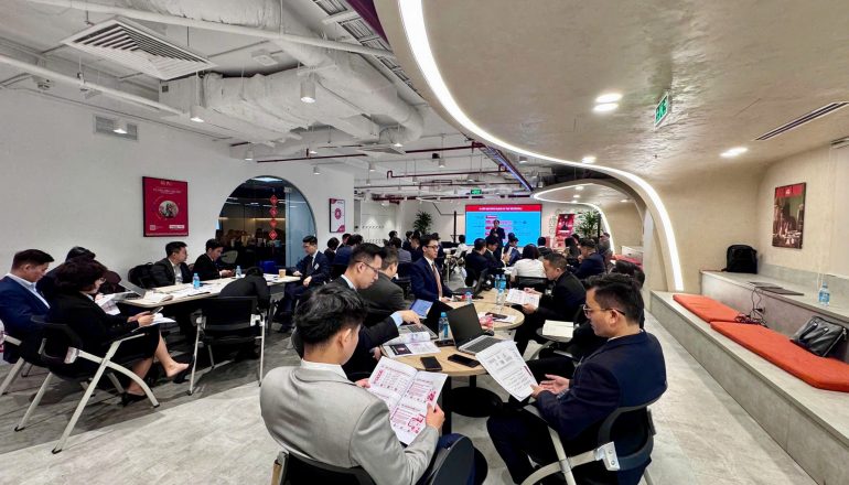 Siêu khai giảng: B2B khai giảng đồng thời 3 lớp học tại Generali